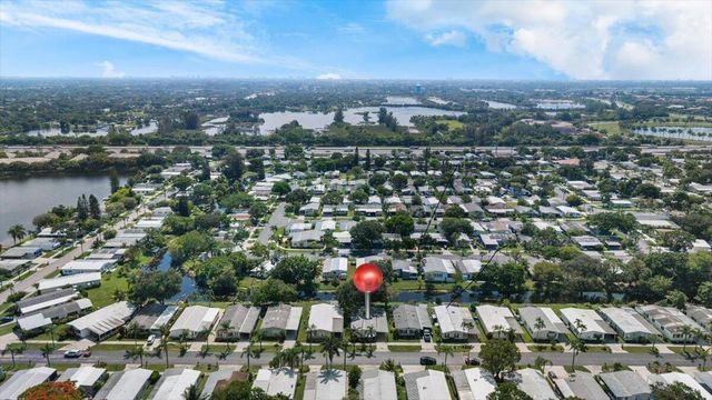 6578 NW 37th Avenue, Coconut Creek, FL 33073