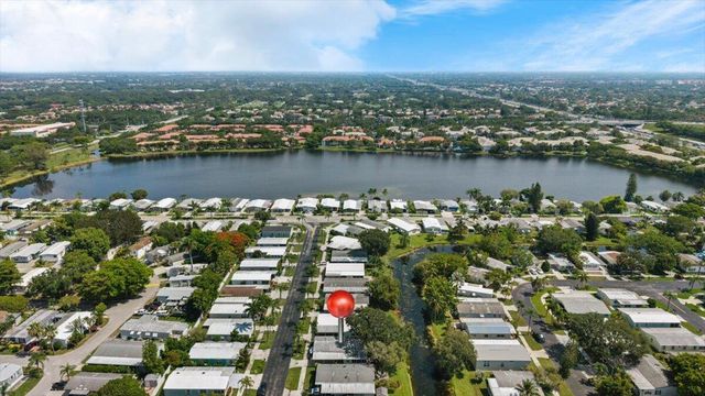 6578 NW 37th Avenue, Coconut Creek, FL 33073