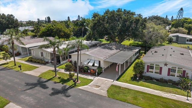 6578 NW 37th Avenue, Coconut Creek, FL 33073