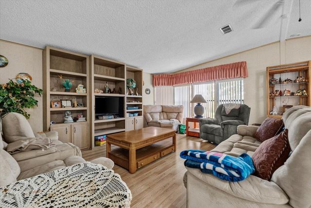 6578 NW 37th Avenue, Coconut Creek, FL 33073