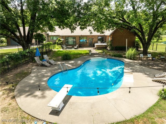 237 Westville Road, Van Buren, AR 72956