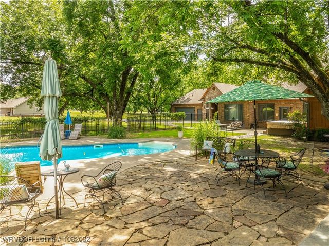 237 Westville Road, Van Buren, AR 72956