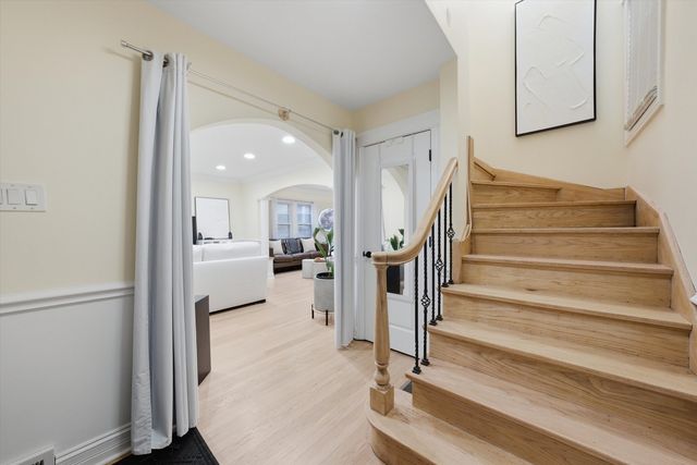6638 S Karlov Avenue, Chicago, IL 60629