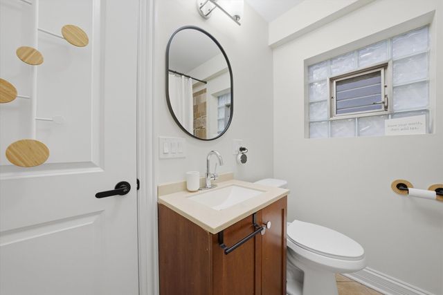 6638 S Karlov Avenue, Chicago, IL 60629