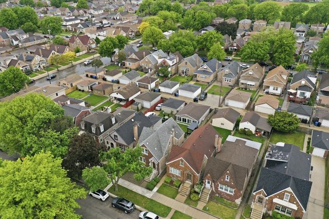 6638 S Karlov Avenue, Chicago, IL 60629
