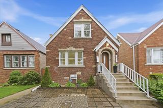 6638 S Karlov Avenue, Chicago, IL 60629