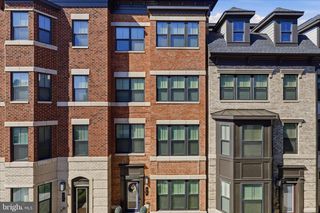 213 MARKET SQ NW #19, Vienna, VA 22180