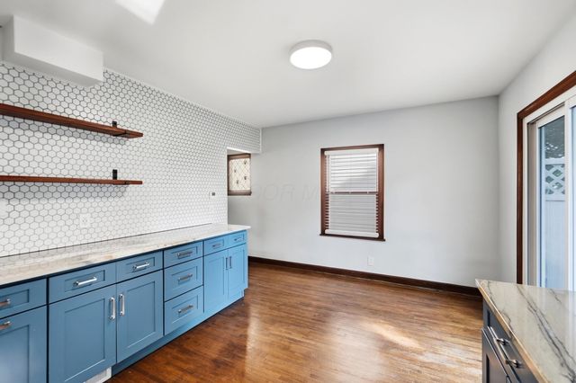 1404 Meadow Road, Columbus, OH 43212
