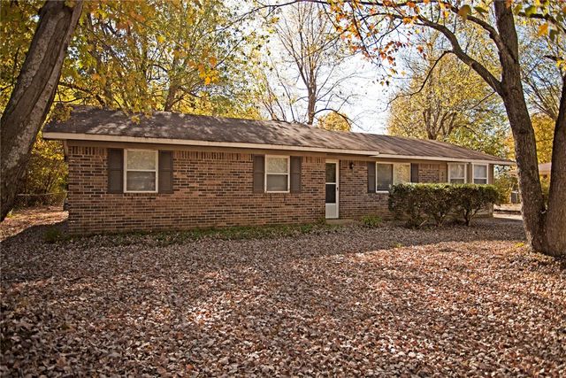 311 Willow Avenue, Farmington, AR 72730