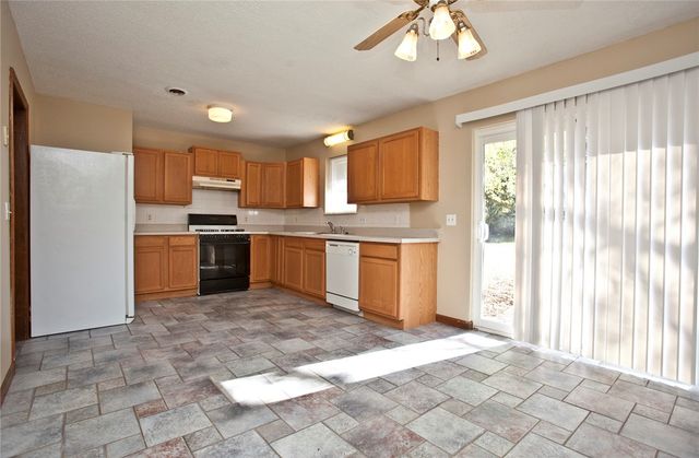 311 Willow Avenue, Farmington, AR 72730