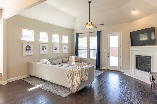638 Brook Drive, Anna, TX 75409