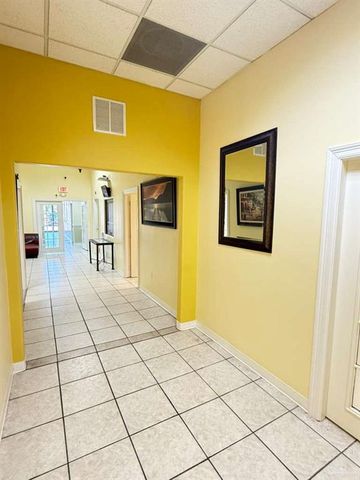 1822 E Griffin Parkway, Mission, TX 78572