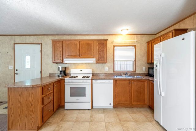2056 State Route 17K, Montgomery, NY 12549