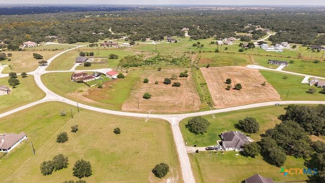 000 Post Oak Circle, Inez, TX 77968