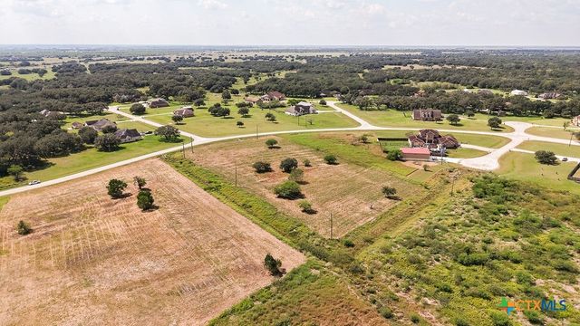 000 Post Oak Circle, Inez, TX 77968