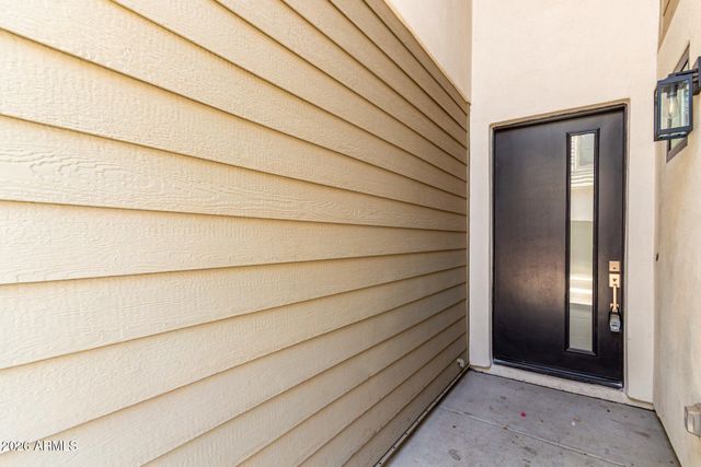 165 E LEXINGTON Avenue, Gilbert, AZ 85234
