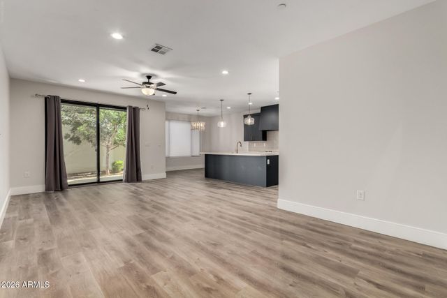 165 E LEXINGTON Avenue, Gilbert, AZ 85234