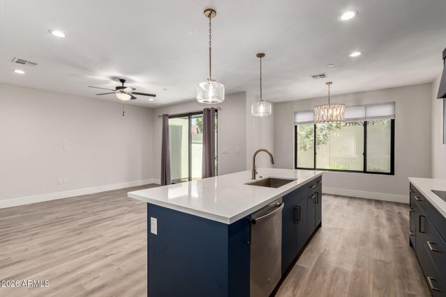 165 E LEXINGTON Avenue, Gilbert, AZ 85234