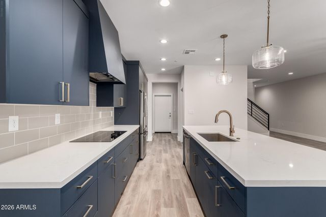 165 E LEXINGTON Avenue, Gilbert, AZ 85234