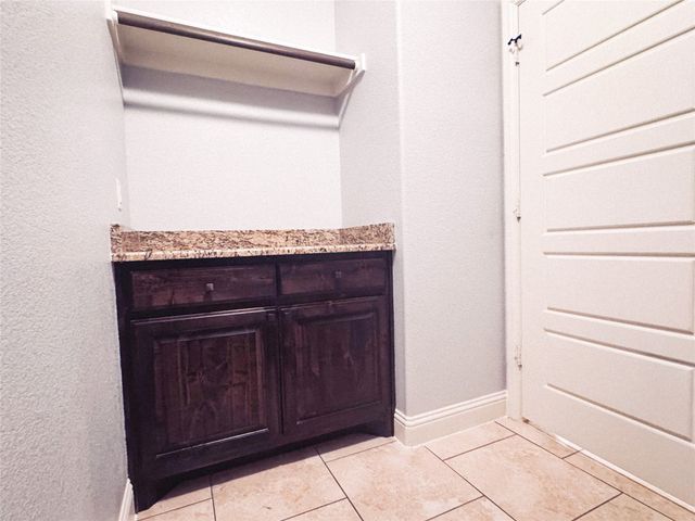 5600 Thoms Court, Fort Worth, TX 76126