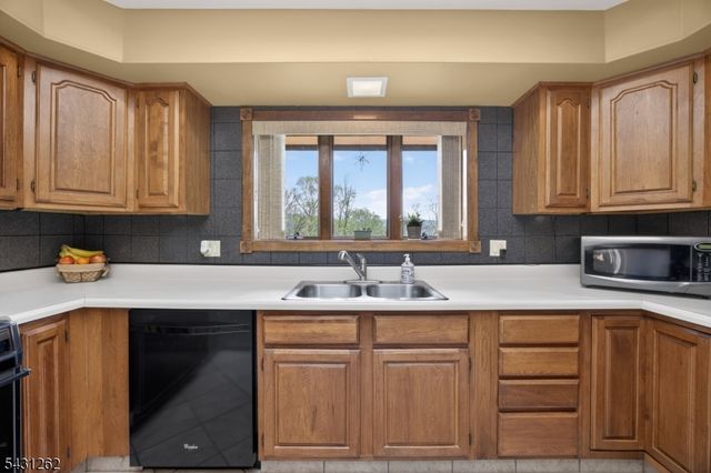 7 Sheba Dr, Vernon Twp., NJ 07461