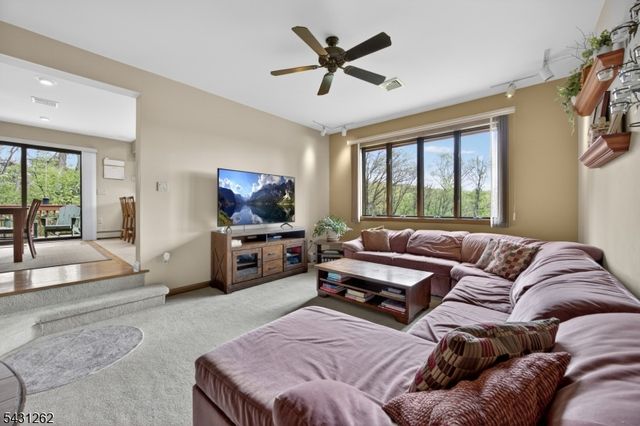 7 Sheba Dr, Vernon Twp., NJ 07461