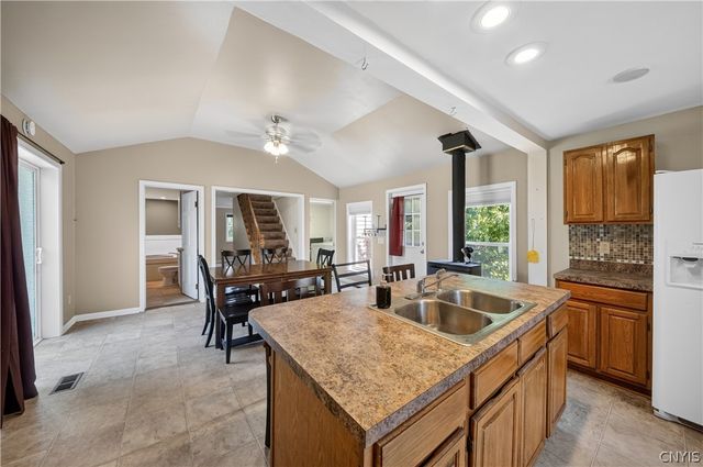 3223 Amber Road, Onondaga, NY 13108