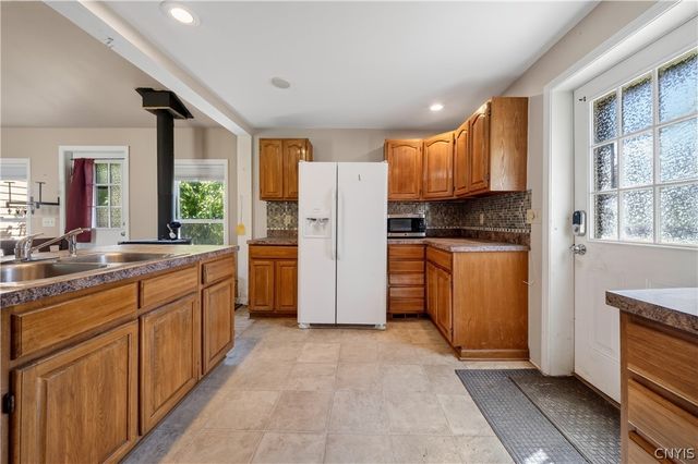 3223 Amber Road, Onondaga, NY 13108