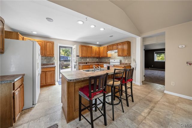 3223 Amber Road, Onondaga, NY 13108
