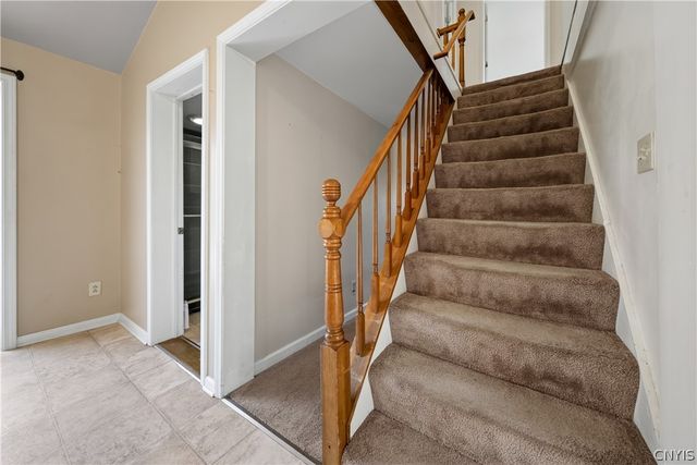 3223 Amber Road, Onondaga, NY 13108