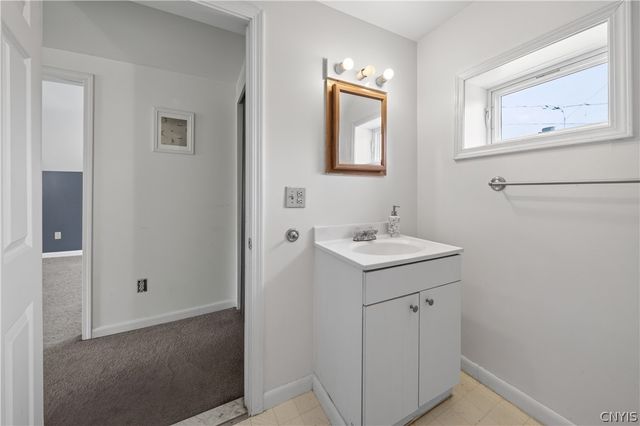 3223 Amber Road, Onondaga, NY 13108