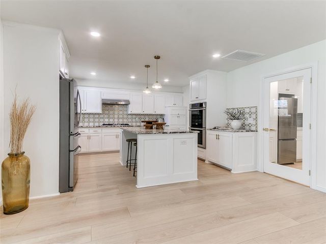 10900 Willow Grove, Oklahoma City, OK 73120