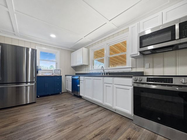 21171 Highway 0431, Lafayette, AL 36862