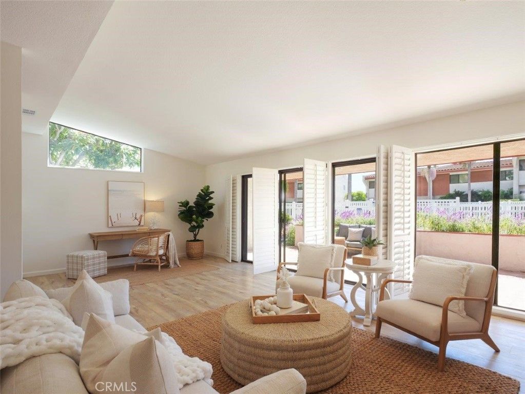 2121 W 25th 3, San Pedro, CA 90732 — photo 2