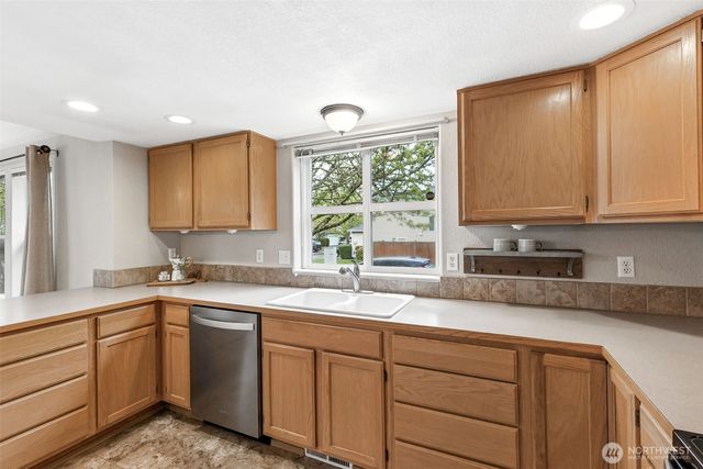 4325 Concordia Lane SE, Lacey, WA 98503