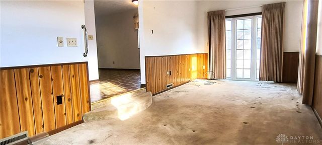 1715 Sioux Drive, Xenia, OH 45385