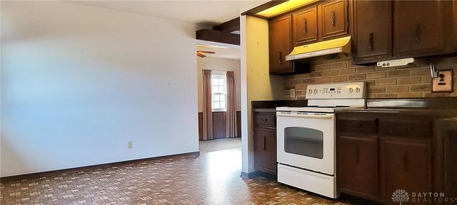 1715 Sioux Drive, Xenia, OH 45385