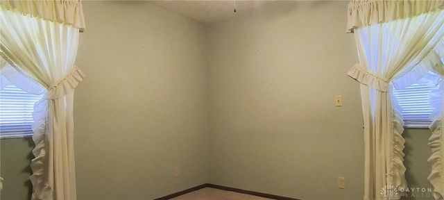 1715 Sioux Drive, Xenia, OH 45385