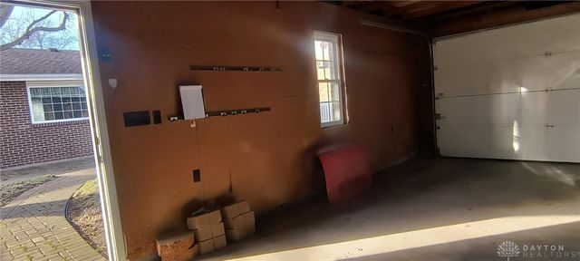 1715 Sioux Drive, Xenia, OH 45385