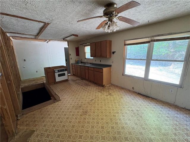 9920 Woodruff Road, Palmetto, GA 30268