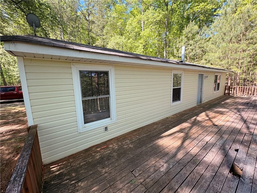 Image 4 of property listing at 9920 Woodruff Road, Palmetto, GA 30268