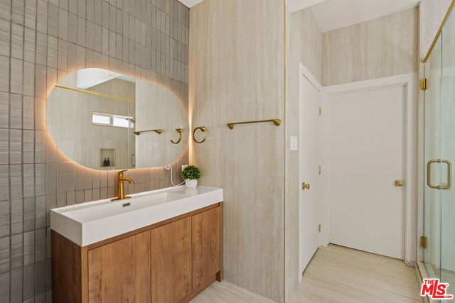 5845 W 74th Street, Los Angeles, CA 90045