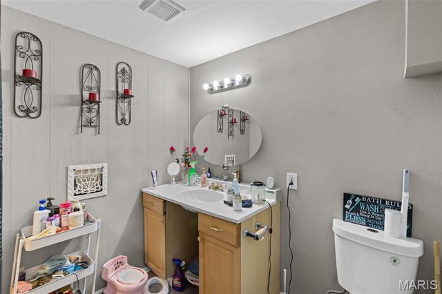 49 N Harvey Avenue, St Louis, MO 63135