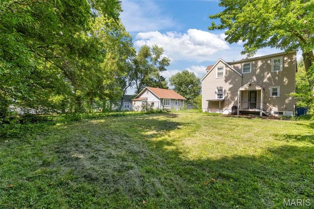 49 N Harvey Avenue, St Louis, MO 63135