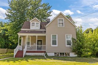 49 N Harvey Avenue, St Louis, MO 63135