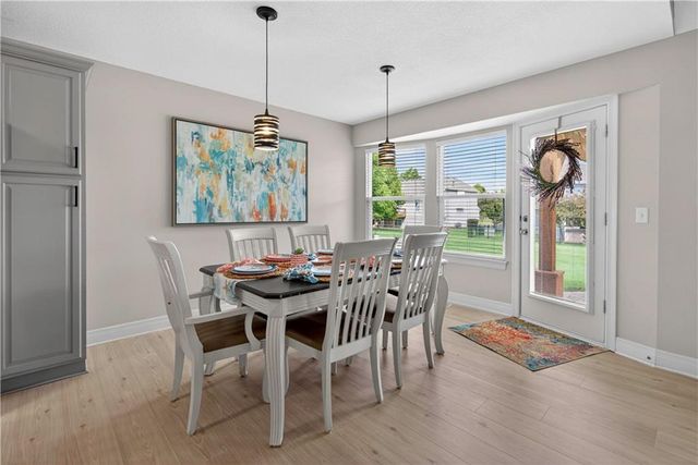 5835 LAKECREST Drive, Shawnee, KS 66218