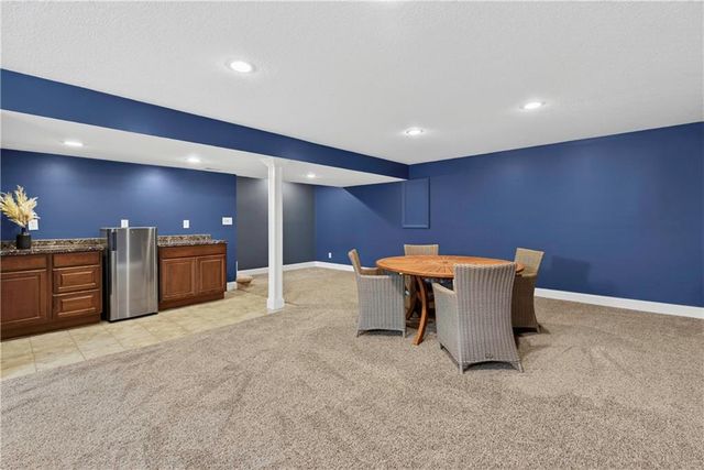 5835 LAKECREST Drive, Shawnee, KS 66218
