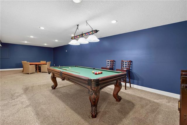 5835 LAKECREST Drive, Shawnee, KS 66218