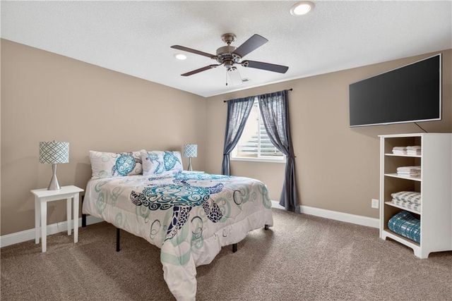 5835 LAKECREST Drive, Shawnee, KS 66218
