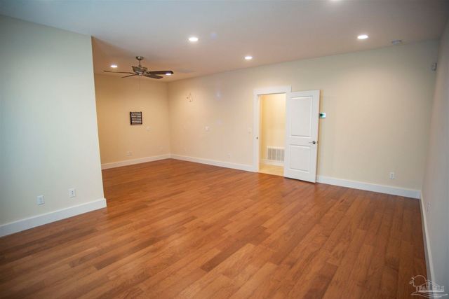 5877 Moors Oaks Dr, Milton, FL 32583